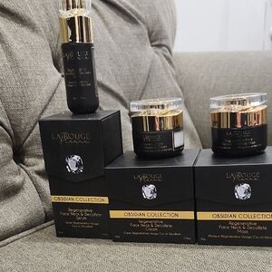 La Rouge Obsidian Collection Skincare Set